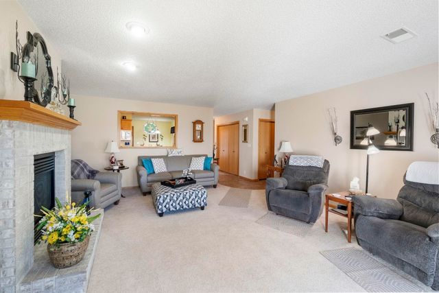 4408 Nostalgia Lane, Waterloo, IA 50701