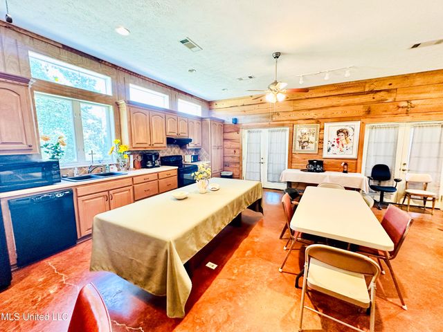 708 Ratliff Ferry Road, Canton, MS 39046
