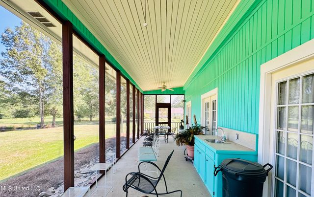 708 Ratliff Ferry Road, Canton, MS 39046