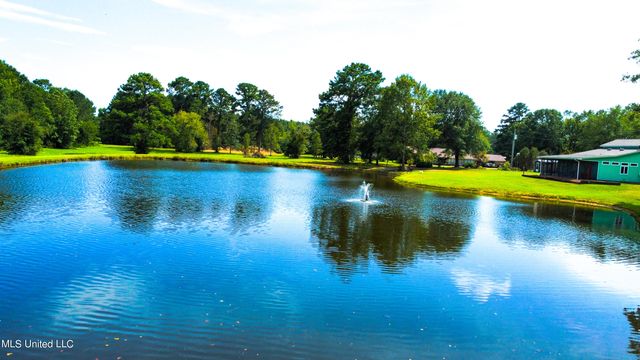 708 Ratliff Ferry Road, Canton, MS 39046