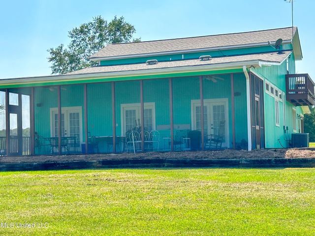 708 Ratliff Ferry Road, Canton, MS 39046
