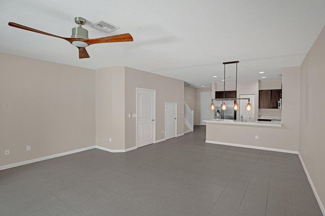 4208 N DIXIE Highway 25, Oakland Park, FL 33334