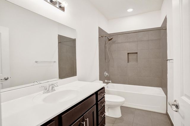4208 N DIXIE Highway 25, Oakland Park, FL 33334