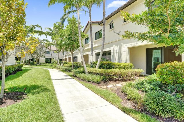 4208 N DIXIE Highway 25, Oakland Park, FL 33334