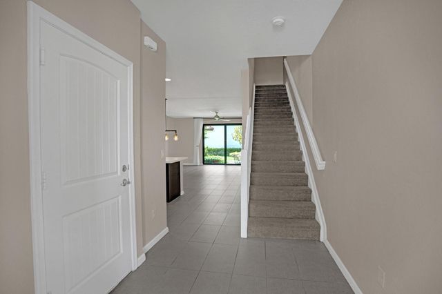 4208 N DIXIE Highway 25, Oakland Park, FL 33334