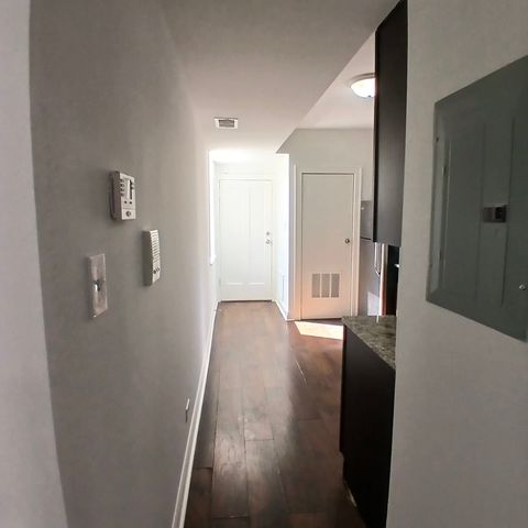 4876 W Armitage Avenue 2R, Chicago, IL 60639