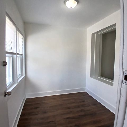 4876 W Armitage Avenue 2R, Chicago, IL 60639