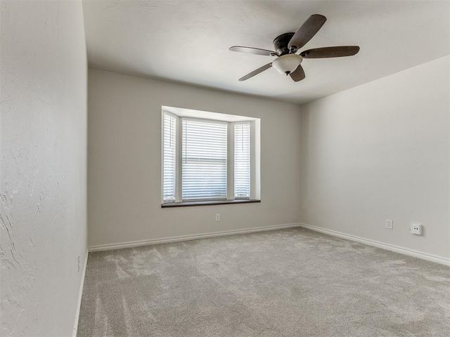 2000 Pelham Drive, Norman, OK 73071