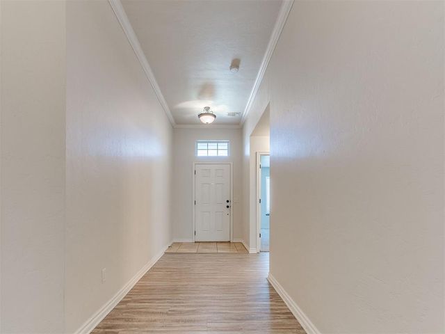 2000 Pelham Drive, Norman, OK 73071