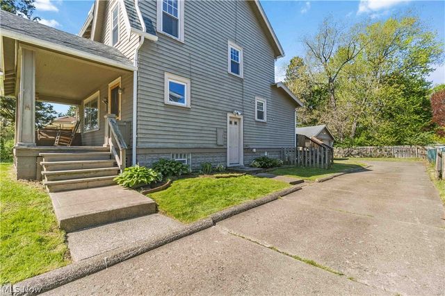 330 N Hawkins Avenue, Akron, OH 44313