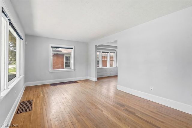 330 N Hawkins Avenue, Akron, OH 44313