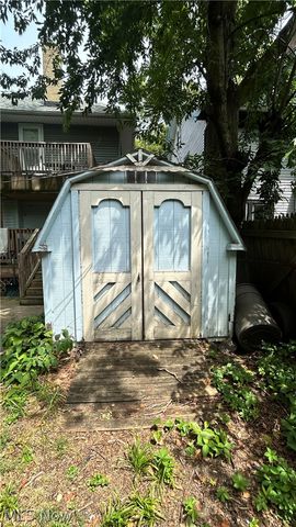 9910 Parmelee Avenue, Cleveland, OH 44108