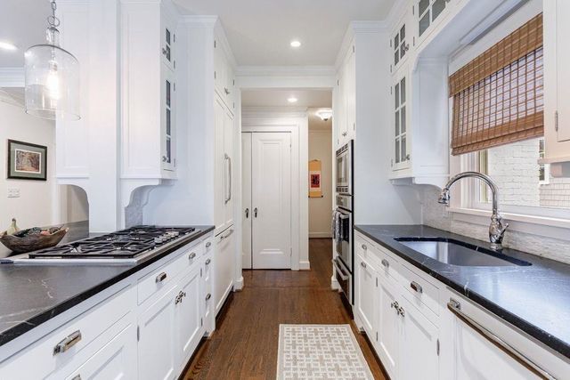 42 Camden NE Road, Atlanta, GA 30309