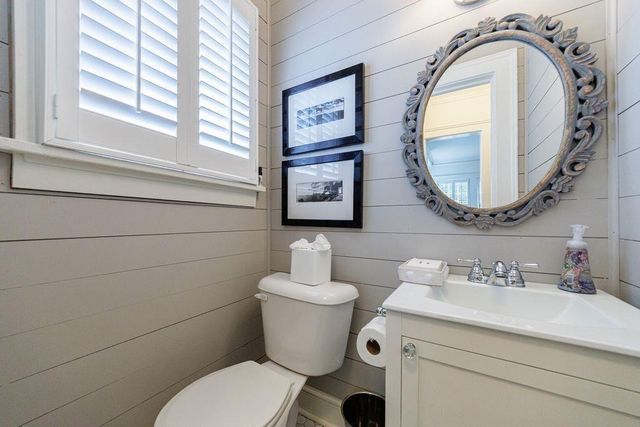 42 Camden NE Road, Atlanta, GA 30309