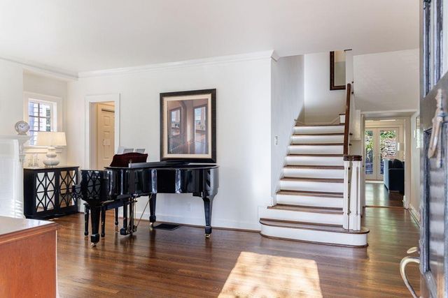 42 Camden NE Road, Atlanta, GA 30309