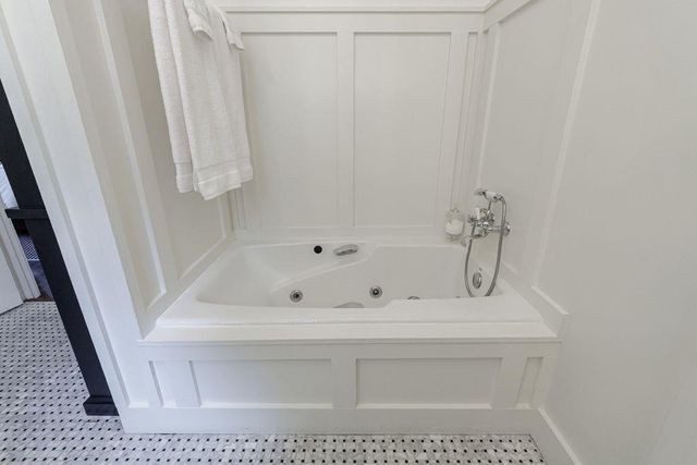 42 Camden NE Road, Atlanta, GA 30309