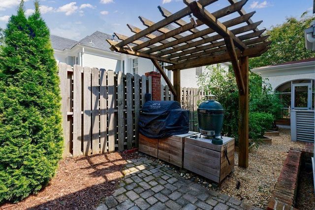 42 Camden NE Road, Atlanta, GA 30309