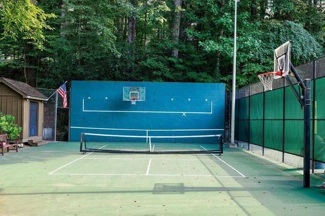 42 Camden NE Road, Atlanta, GA 30309