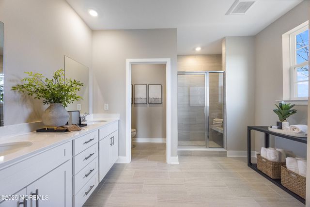 94 Fillmore Drive, Monroe, NJ 08831