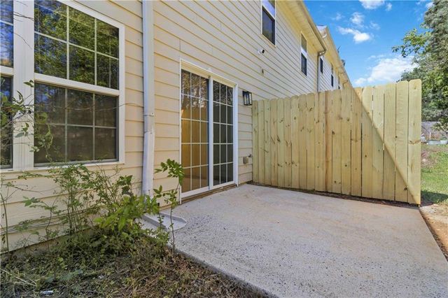702 Georgetown Court, Jonesboro, GA 30236
