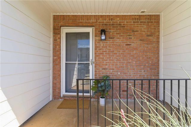 702 Georgetown Court, Jonesboro, GA 30236