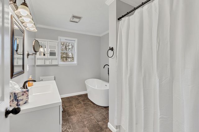 1175 Summertown Hwy, Hohenwald, TN 38462