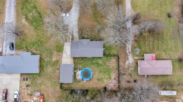 1175 Summertown Hwy, Hohenwald, TN 38462