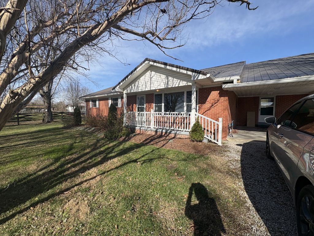 1175 Summertown Hwy, Hohenwald, TN 38462