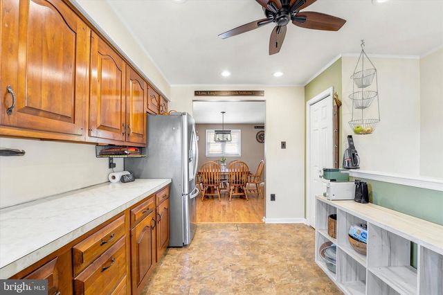 732 W 3RD AVE, Runnemede, NJ 08078