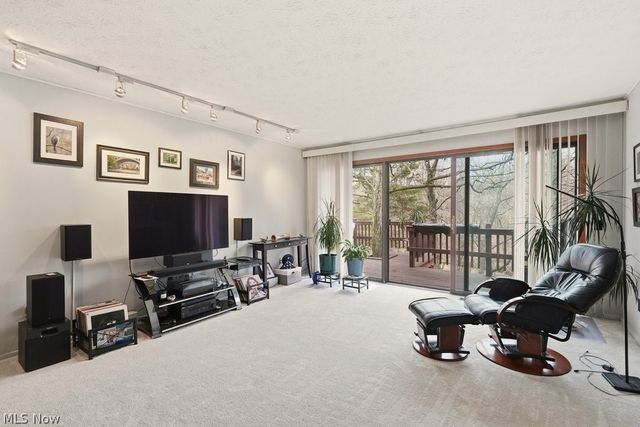 17833 Cliffside Drive, Strongsville, OH 44136