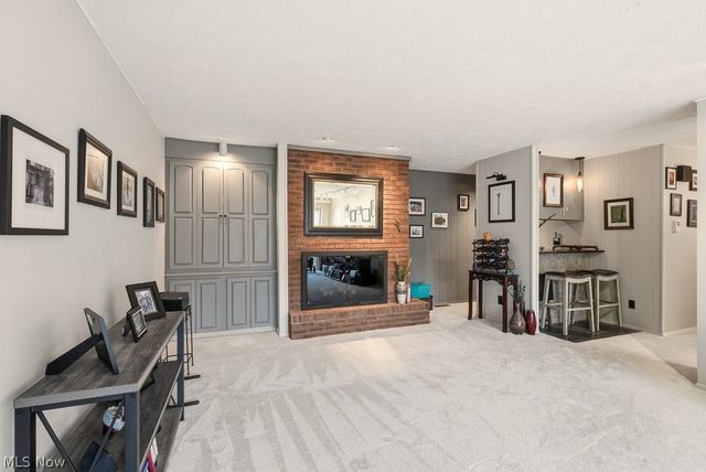 17833 Cliffside Drive, Strongsville, OH 44136