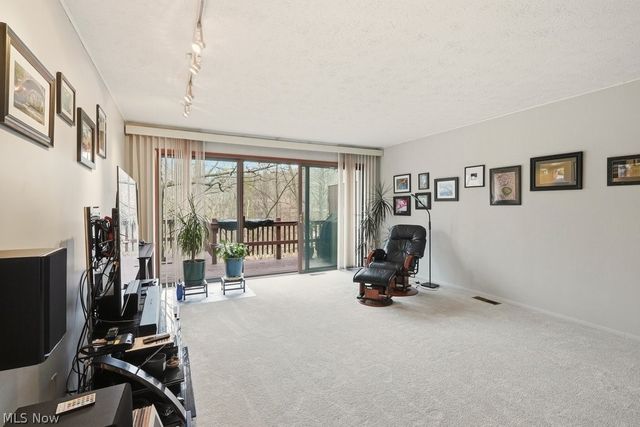 17833 Cliffside Drive, Strongsville, OH 44136