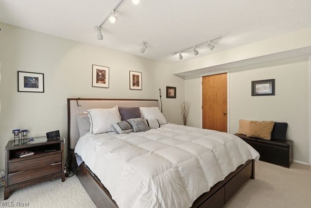 17833 Cliffside Drive, Strongsville, OH 44136