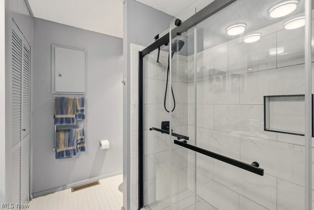 17833 Cliffside Drive, Strongsville, OH 44136