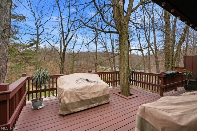 17833 Cliffside Drive, Strongsville, OH 44136