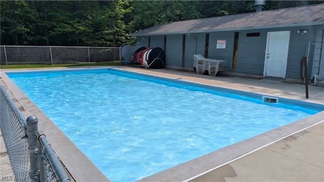 17833 Cliffside Drive, Strongsville, OH 44136