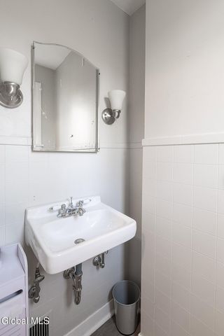 22 Frear Avenue, Troy, NY 12180