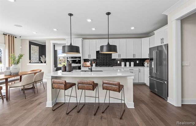 22245 Hilda Lane, South Lyon, MI 48178