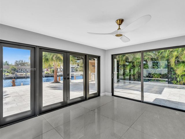 2310 NE 48th Ct, Lighthouse Point, FL 33064