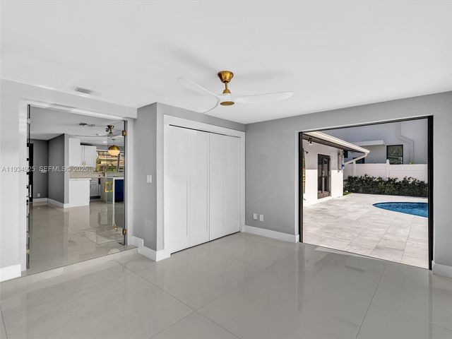 2310 NE 48th Ct, Lighthouse Point, FL 33064