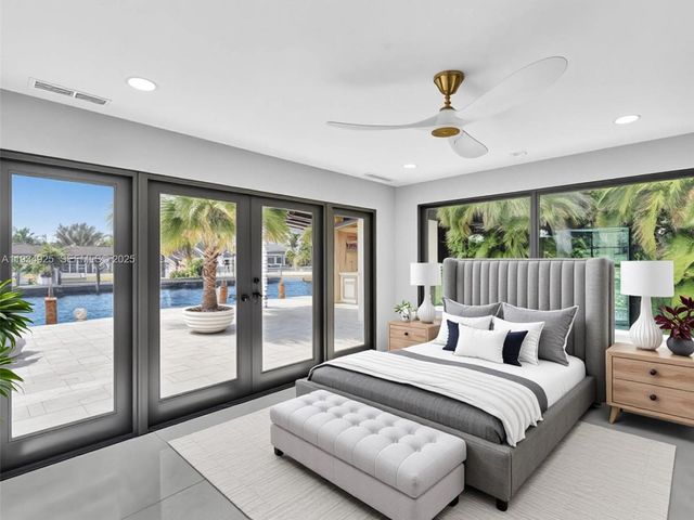 2310 NE 48th Ct, Lighthouse Point, FL 33064