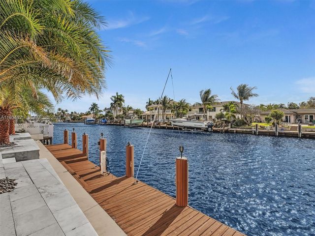 2310 NE 48th Ct, Lighthouse Point, FL 33064