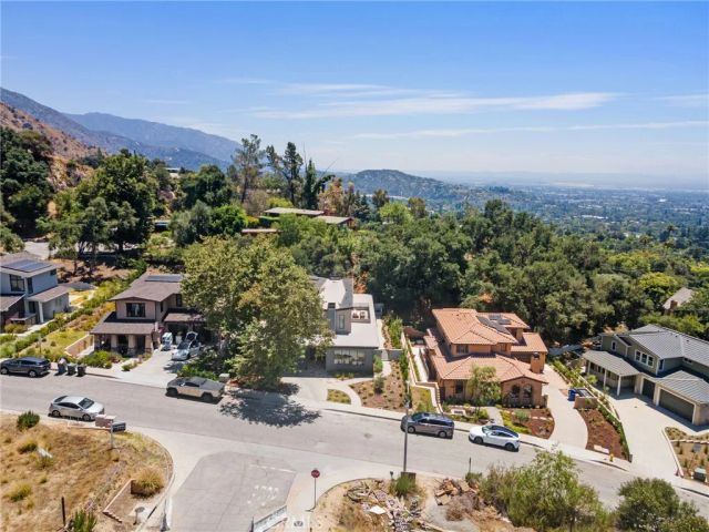 620 Baldwin Court, Sierra Madre, CA 91024