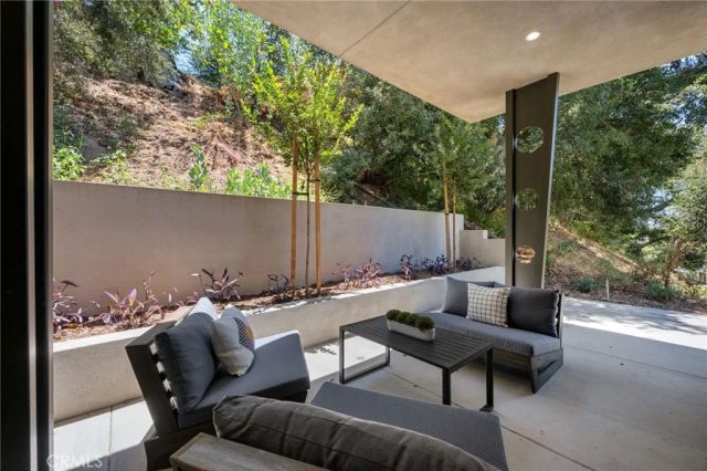 620 Baldwin Court, Sierra Madre, CA 91024