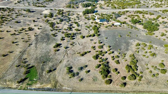 145 Gilmore Court, Lipan, TX 76462