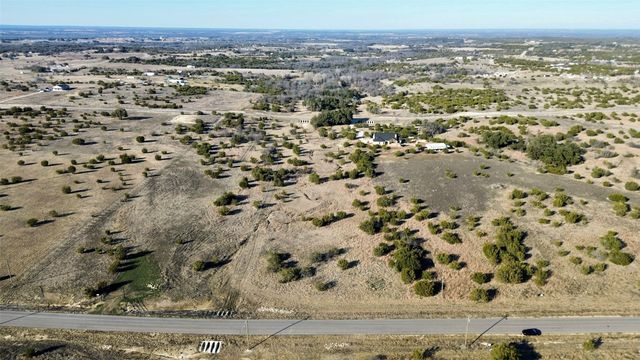 145 Gilmore Court, Lipan, TX 76462