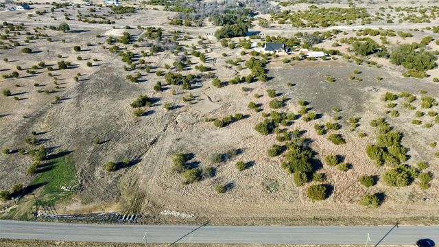 145 Gilmore Court, Lipan, TX 76462