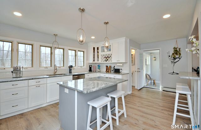 21 Maple Drive, Prospect, CT 06712