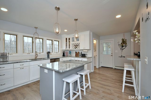 21 Maple Drive, Prospect, CT 06712