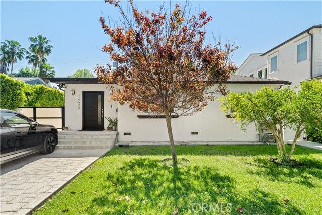14622 Huston Street, Sherman Oaks, CA 91403